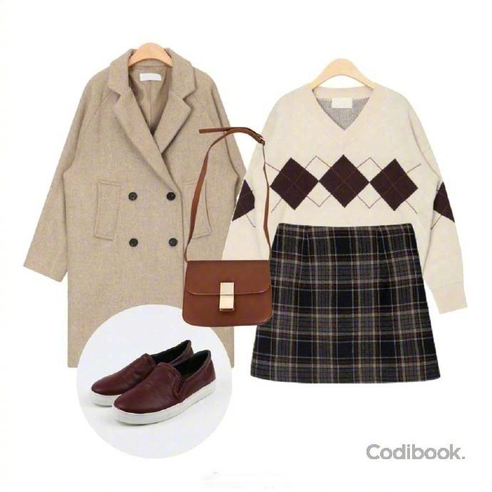 d8937438gy1fnaq5ng69nj20j60j63zz