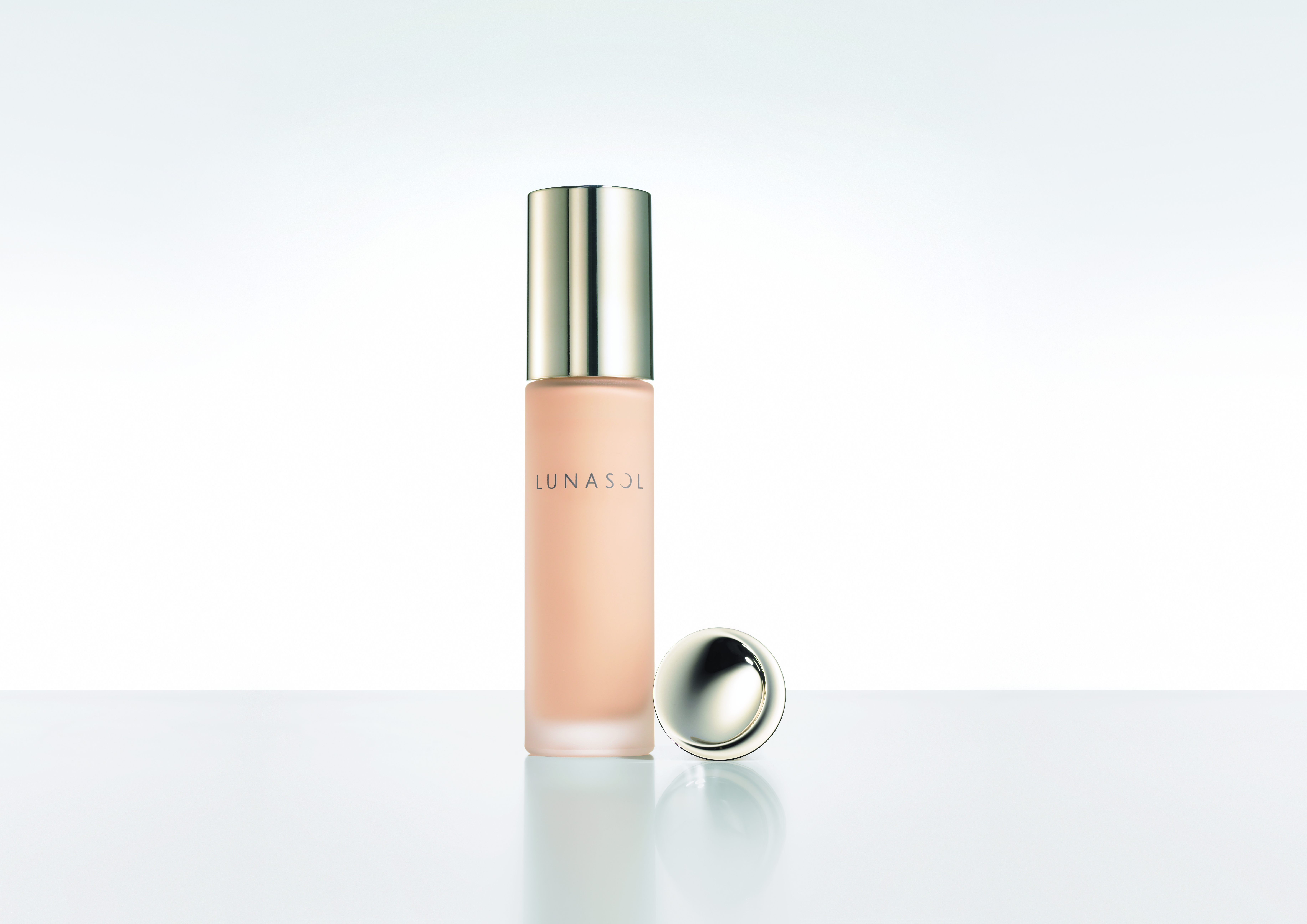 lunasol_LS18SPRING GLOWING WATERY OIL LIQUID_IMAGE