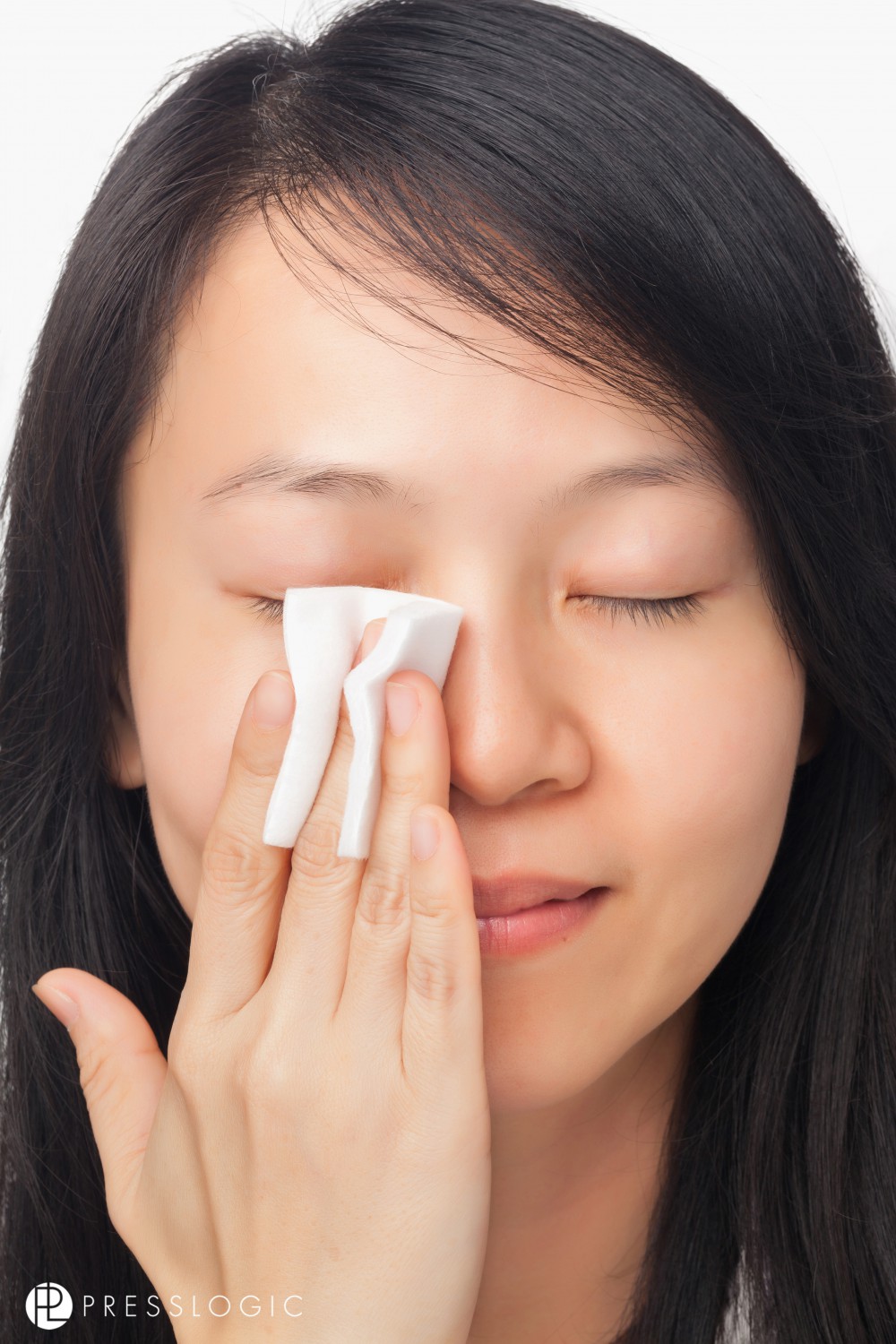 remove_eyemakeup_new