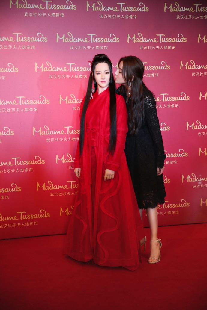 005voYV6gy1fpp69v91iij32kw3vcu0y