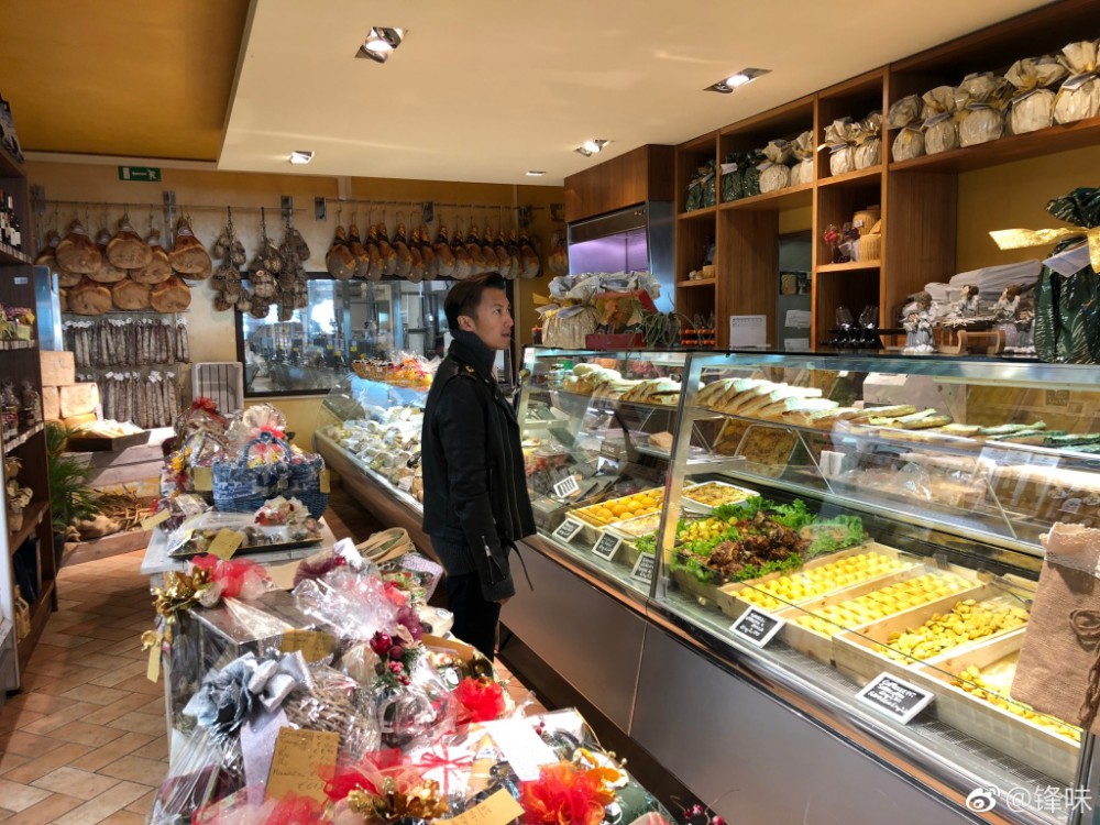 006R1L8Ngy1flnhzjr0y2j33402c0hdv