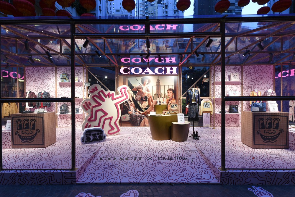 COACH