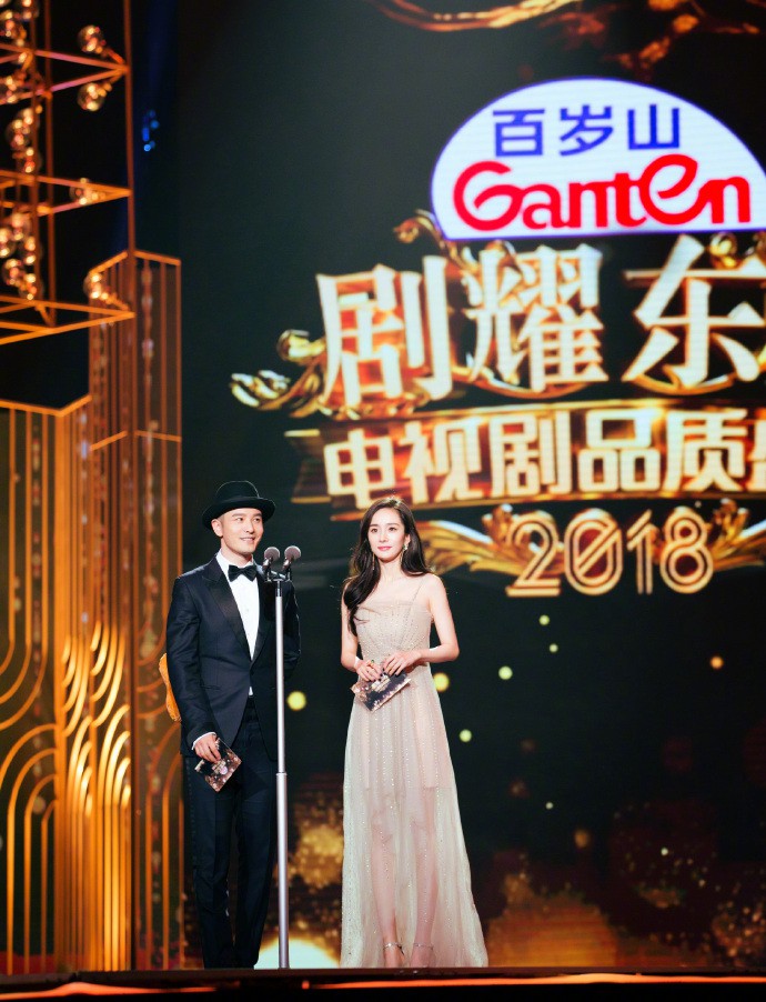 a39c9f7bly1fpbl8r9h38j22ri3m4npg