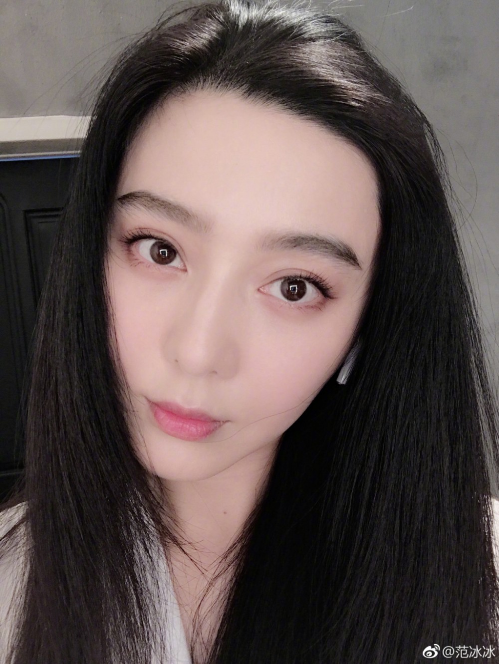 eb8fce65ly1fovdk7m1p8j21sg2ds1l0