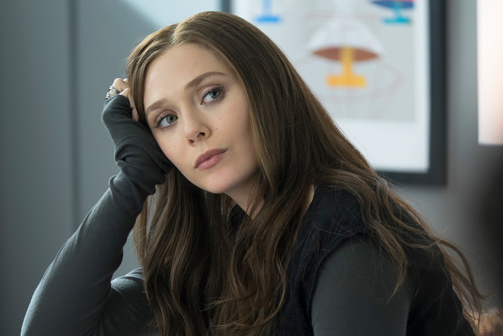 elizabeth-olsen-facebook-pic