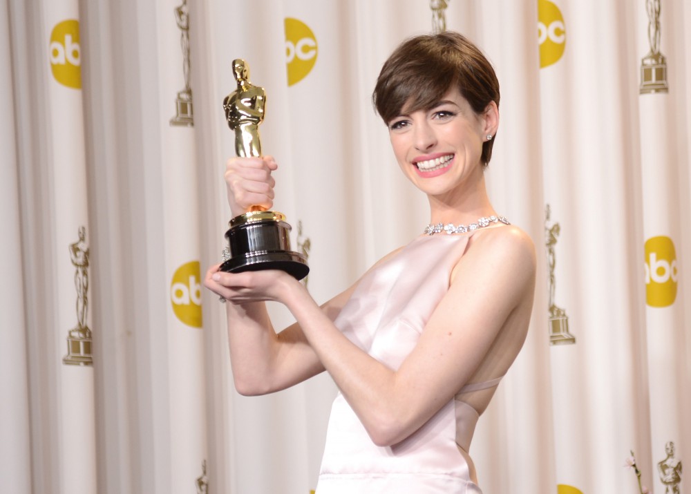 sssAnne Hathaway12