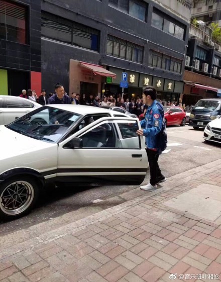 頭文字d 開拍續集 余文樂開 豐田ae86 載周杰倫兜風 齊現身香港冰室討論劇本 Girlstyle 女生日常