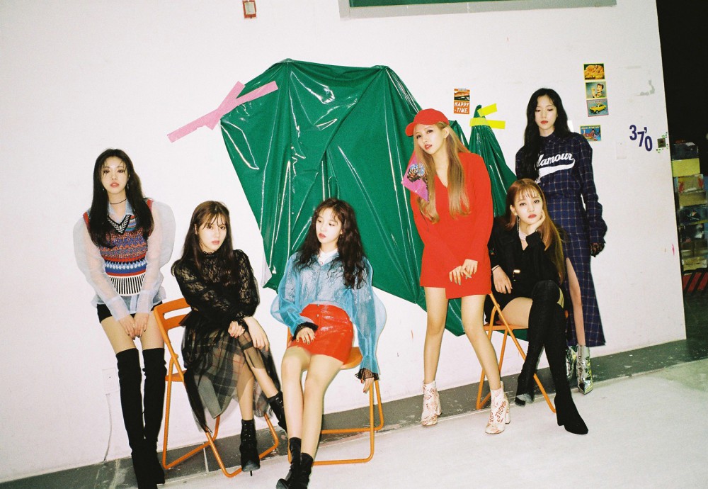 (G)I-DLE_I_Am_group_promo_photo