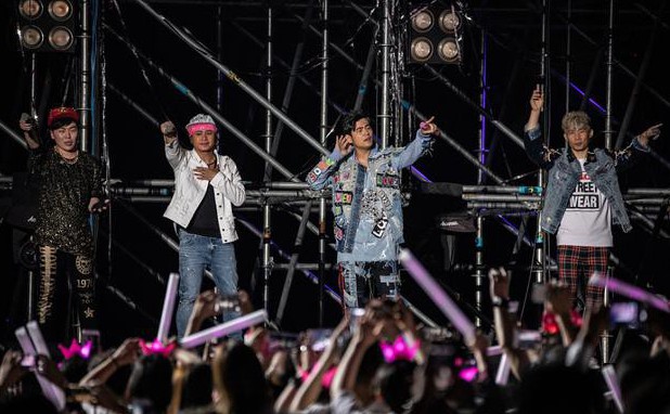 SSSJAYCHOU09