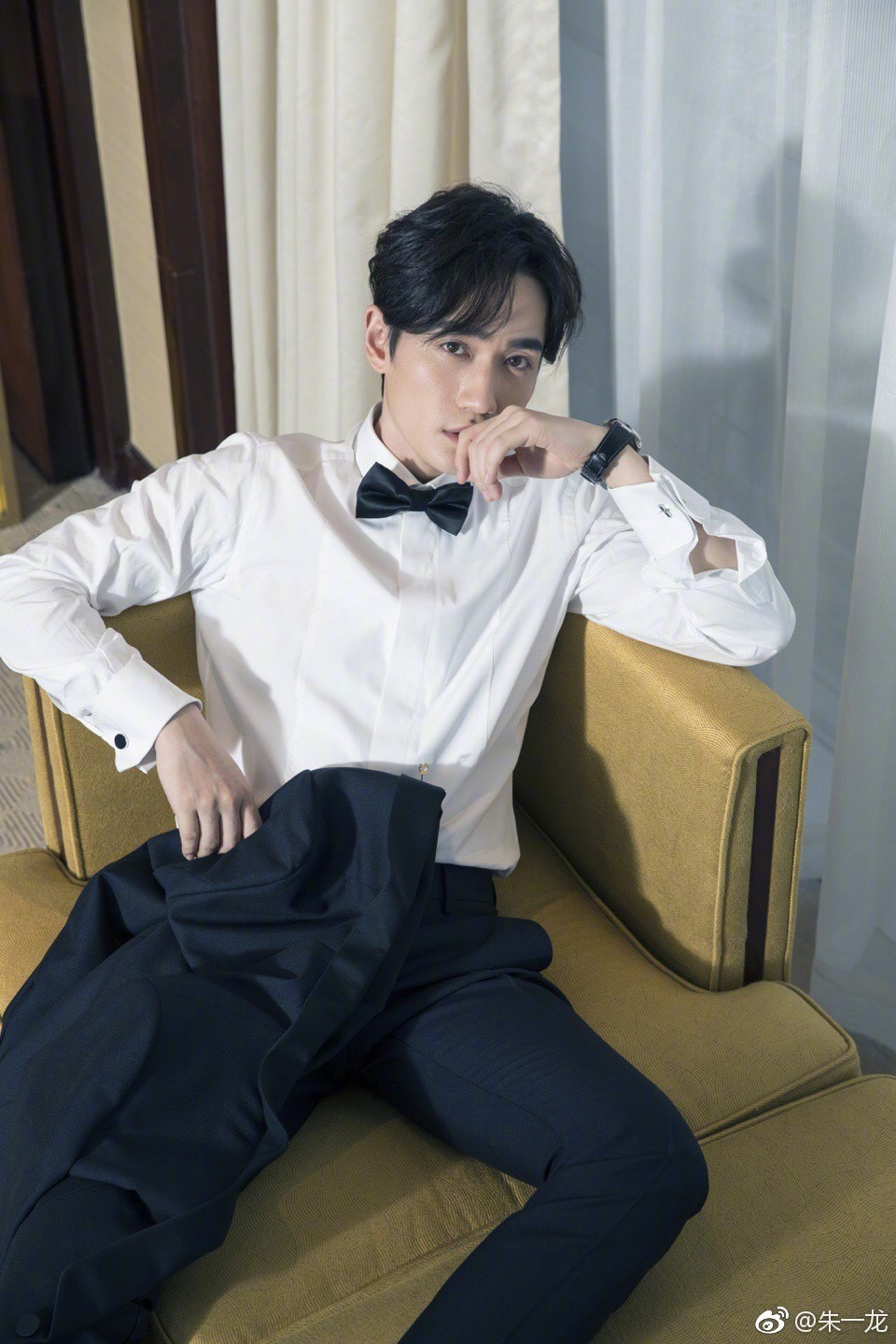 5f034df1gy1fsef39hda2j20qo140ah1