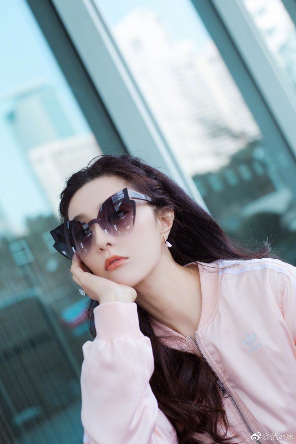 eb8fce65ly1fp0wqwjd9oj21yn2xzu0y