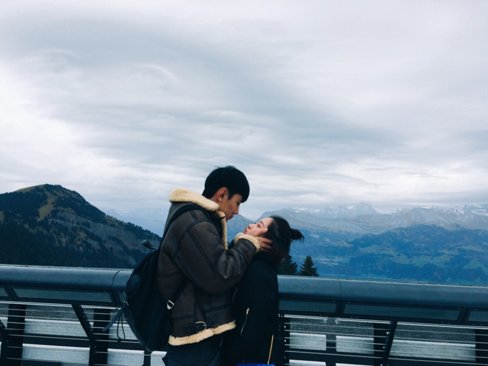 5afbc4b7gw1f5uh7ilnlej21mc17rn9y