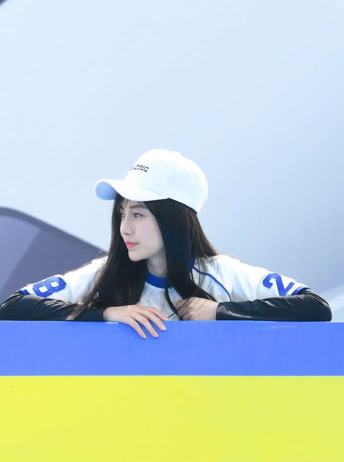 9c8a3b69ly1frvpcszo3ej226q2xqqv5