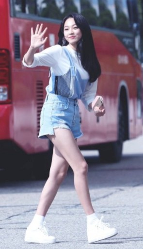 I798OXtPBXpiUmgryA9VRMDWAbNA