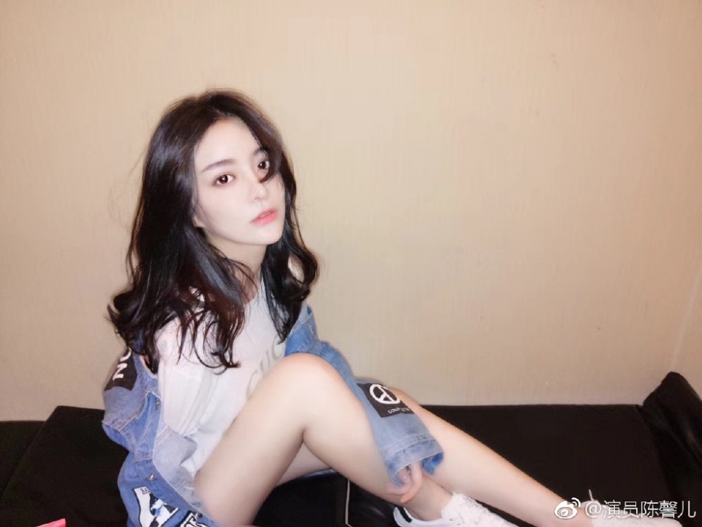 005vz8hWgy1fiw2ffi07gj30zk0qon0s