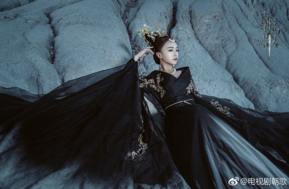 006qUqQTly1ff93ekiudrj31kw119any