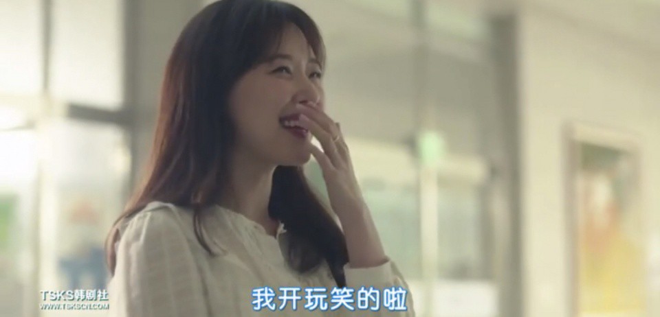 304a657369324c787968