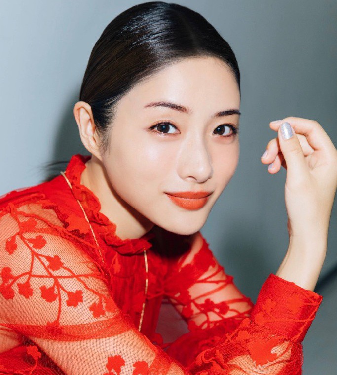 5db1436ely1ftd9adb8w3j20v917xh0u