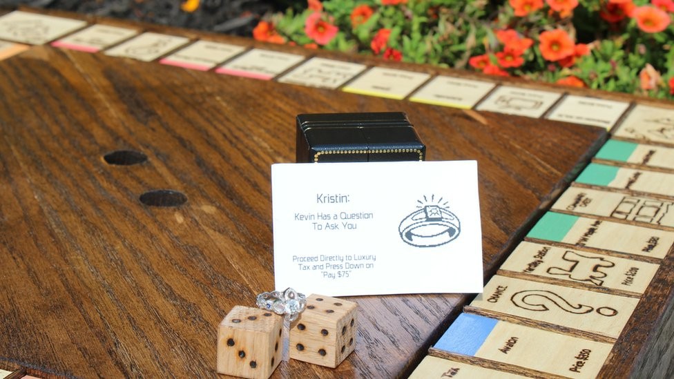 _103284112_monopoly5-nc