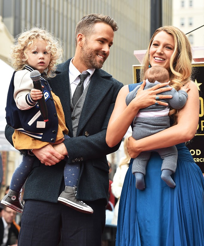 122216-blake-lively-ryan-reynolds-lead