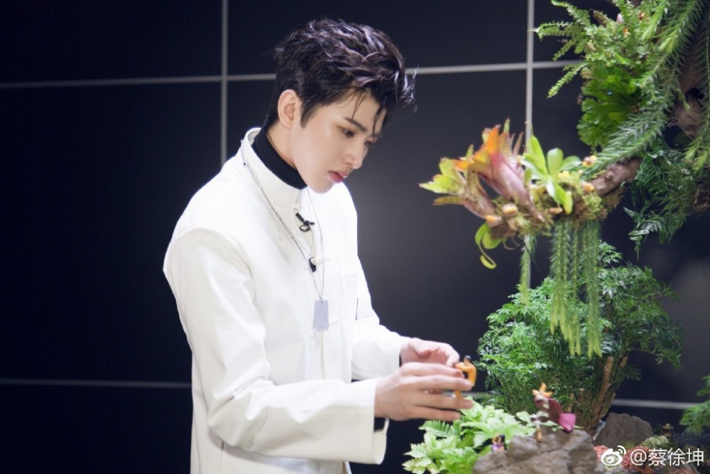 69e273f8ly1fv8gb8o19dj21400qo479