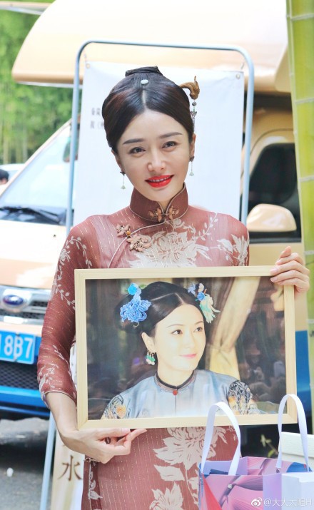 8f5517f8ly1fv4850t7u5j221u3byhdu