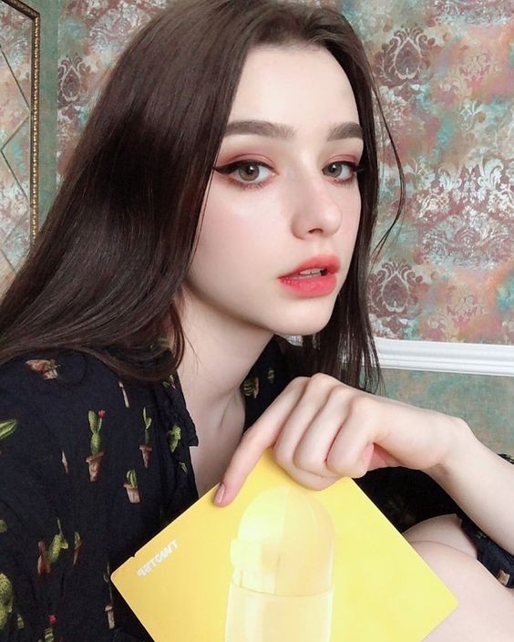 girlfb9939ef1490f0f157e480771d3d6223