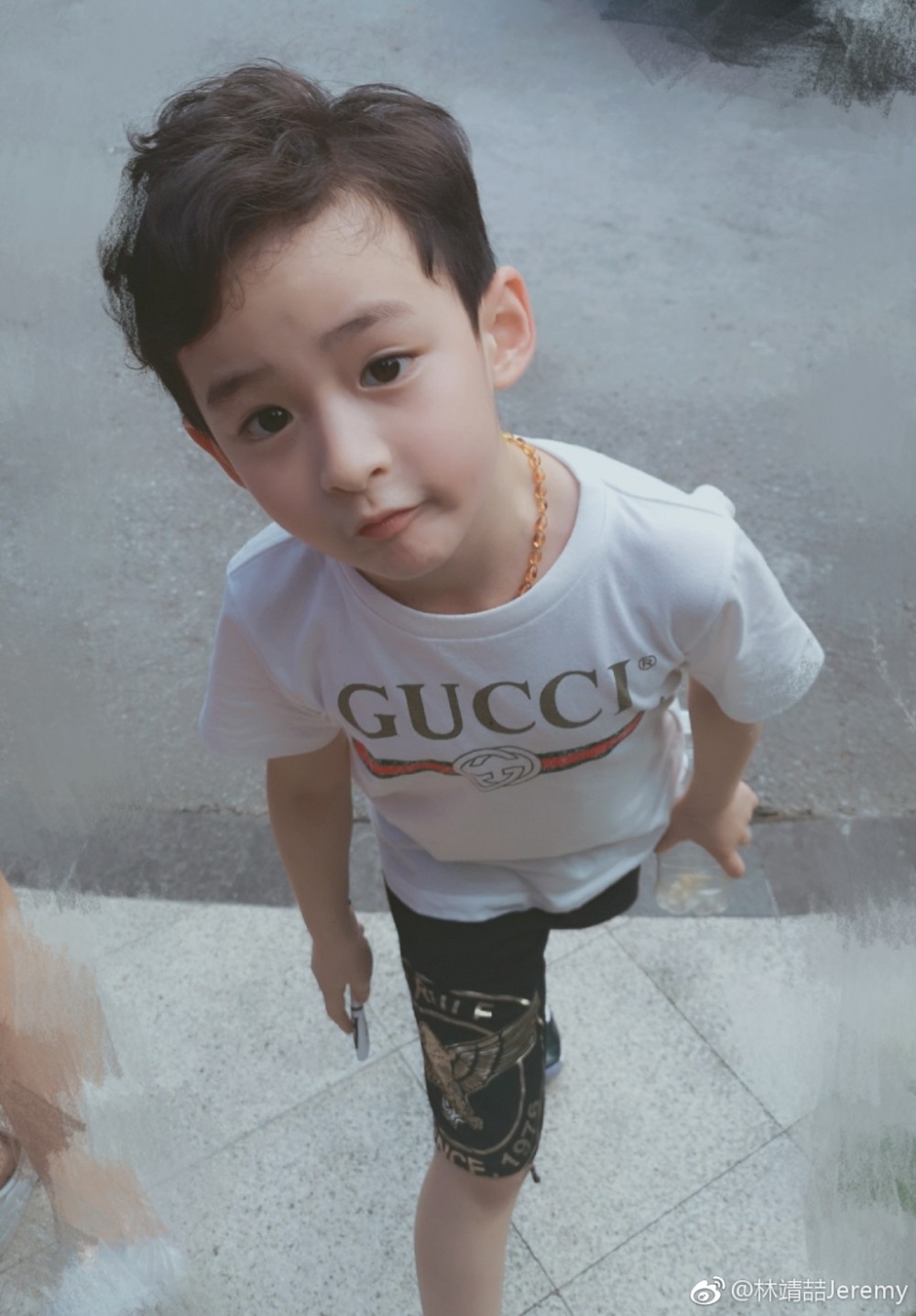 0061qjnEgy1ftlcdsqge8j30yx1e54qp