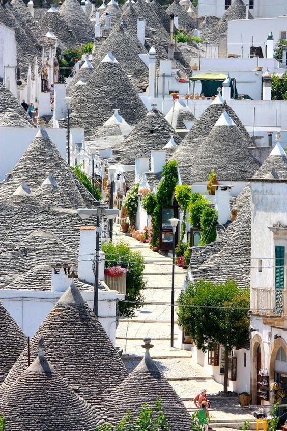阿爾貝羅貝洛Alberobello「天堂小鎮」