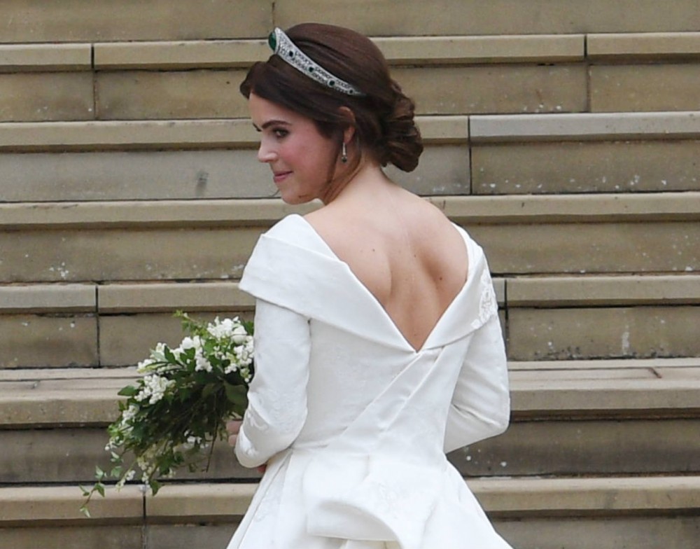 princess-eugenie-wedding-dress-back