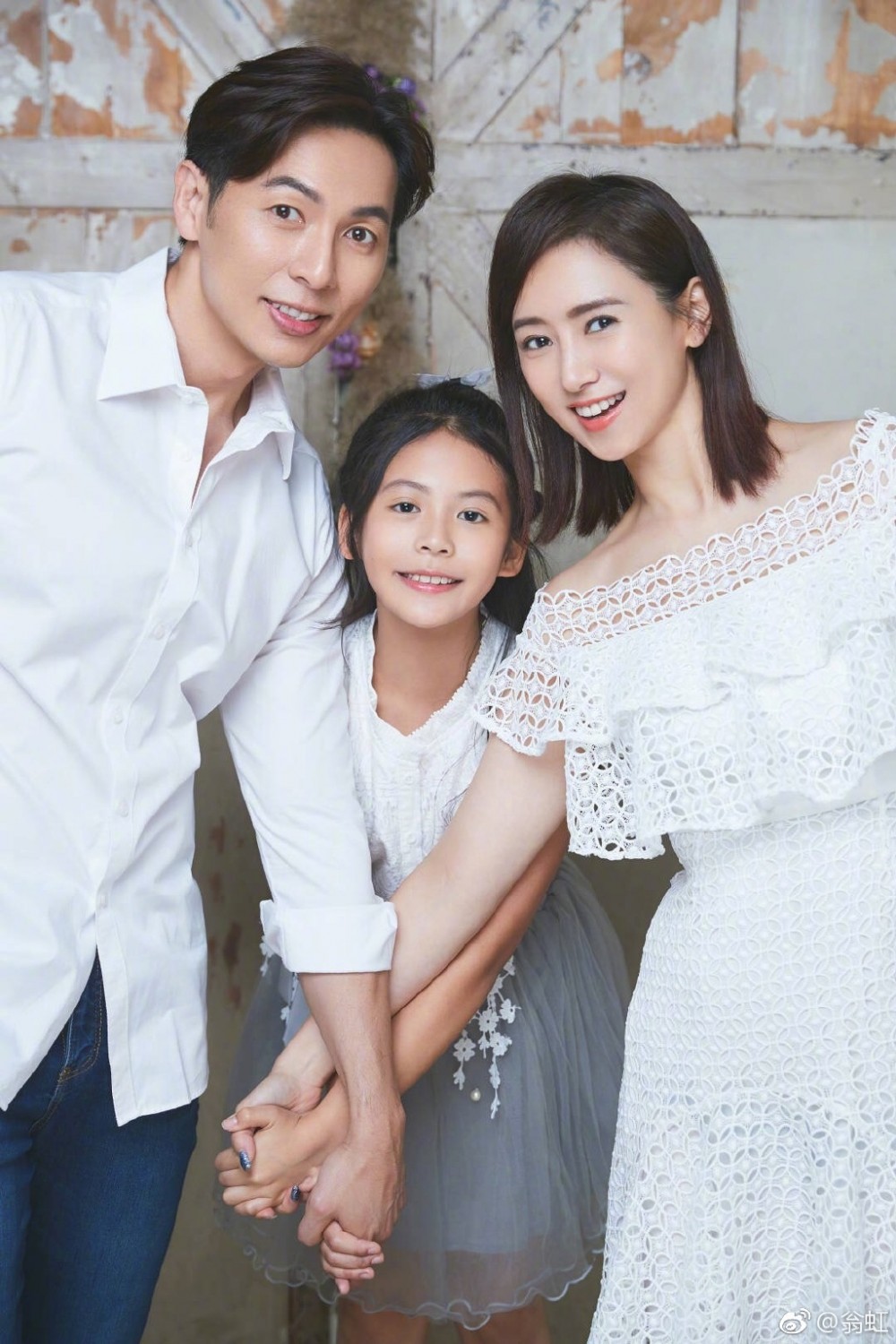 48f333f1gy1frt5b7shm6j20u01907bv