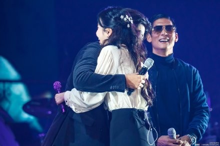 64427024gy1fxbjxta4xwj21kw11xakf