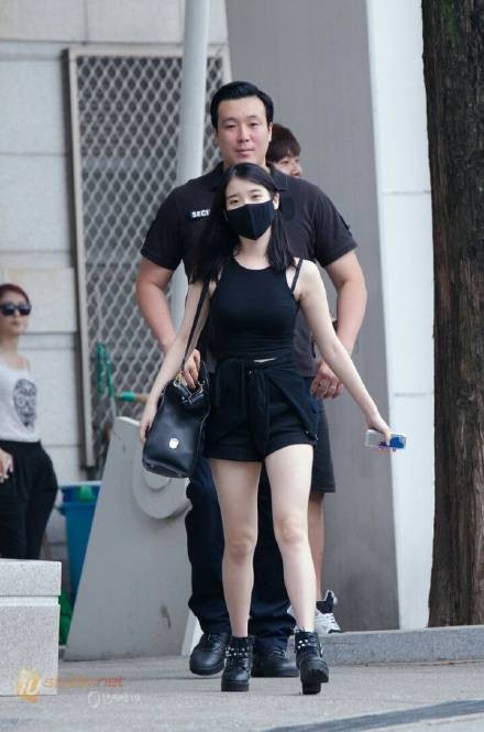 be3ff1c4gy1fxeidxp1nwj20jz0u7wge