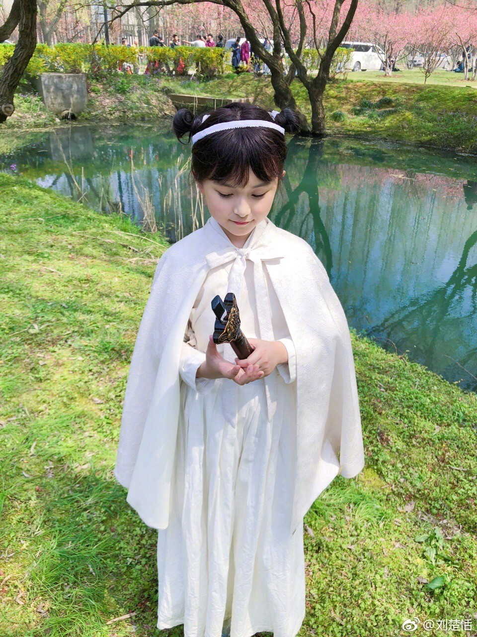 684b706agy1fqjef93sajj20qo0zkap7