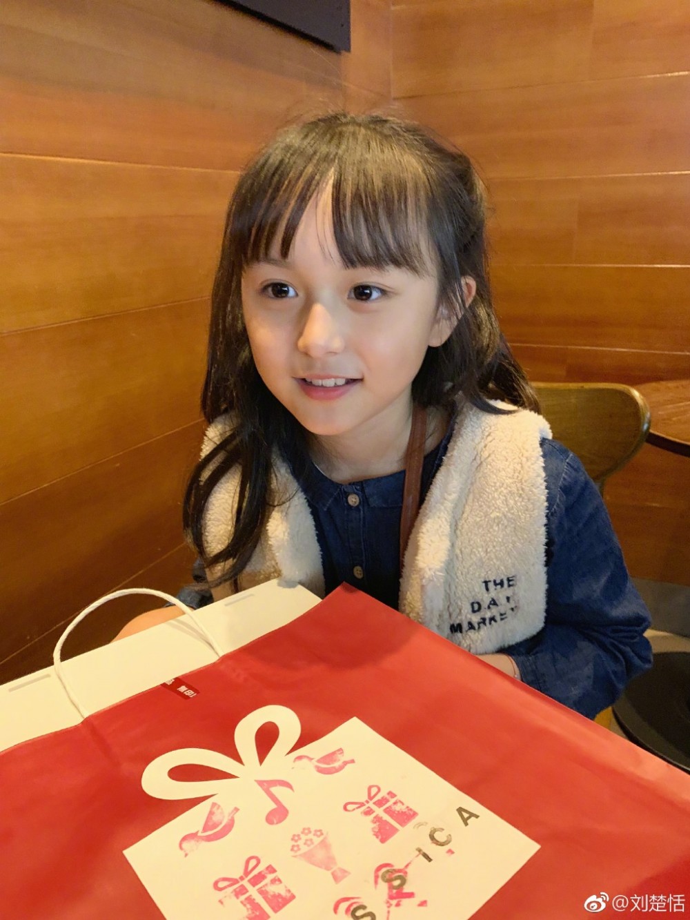 684b706agy1fygq19wdqij22c0340b2a