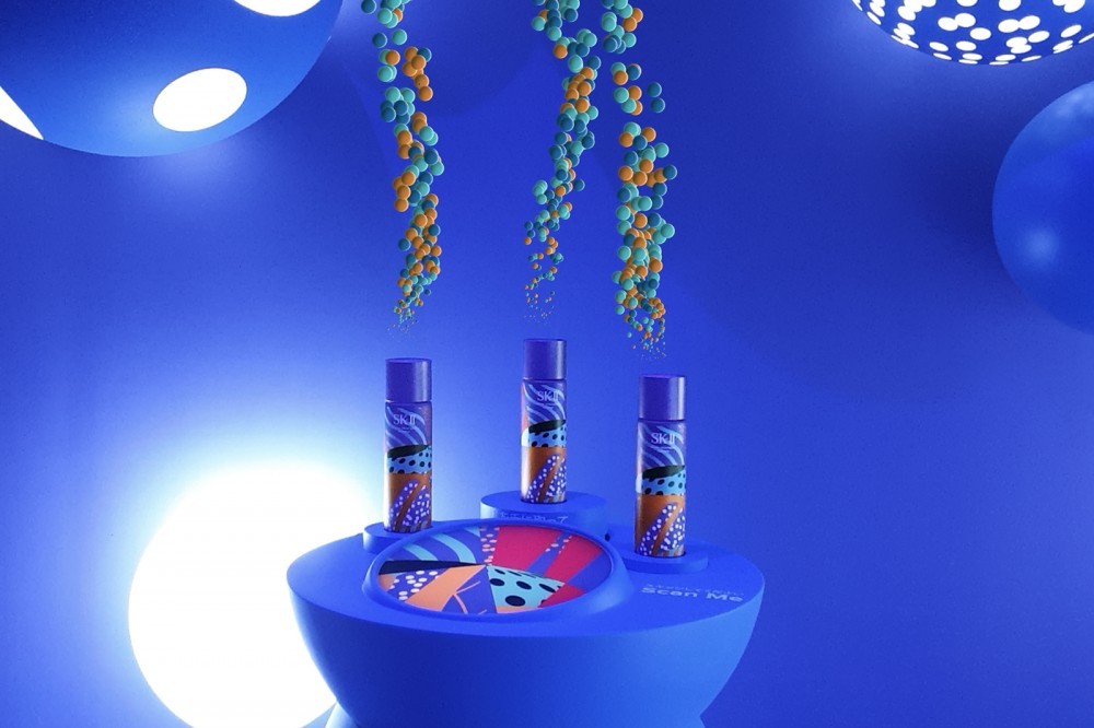 SK-II Wonderland tokyo SK-II AR demo in blue