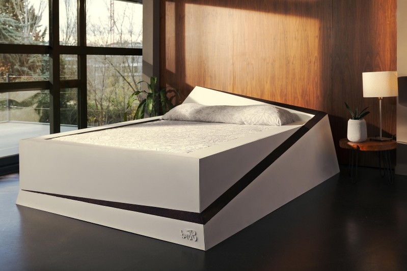 ford-s-lane-keeping-bed-keeps-mattress-bogarts-on-their-side__745067_