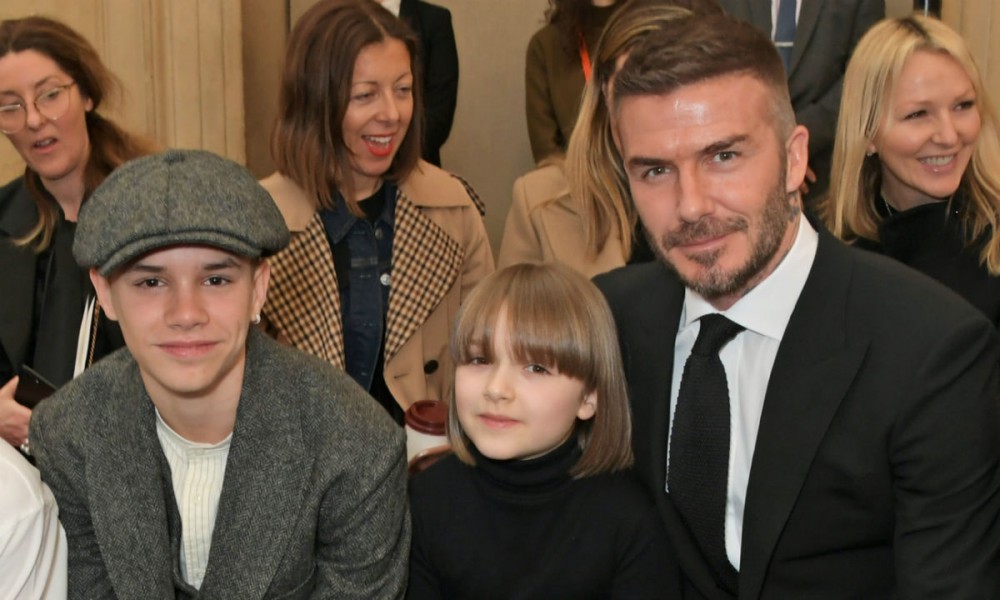 harper-beckham-fashion-show-t