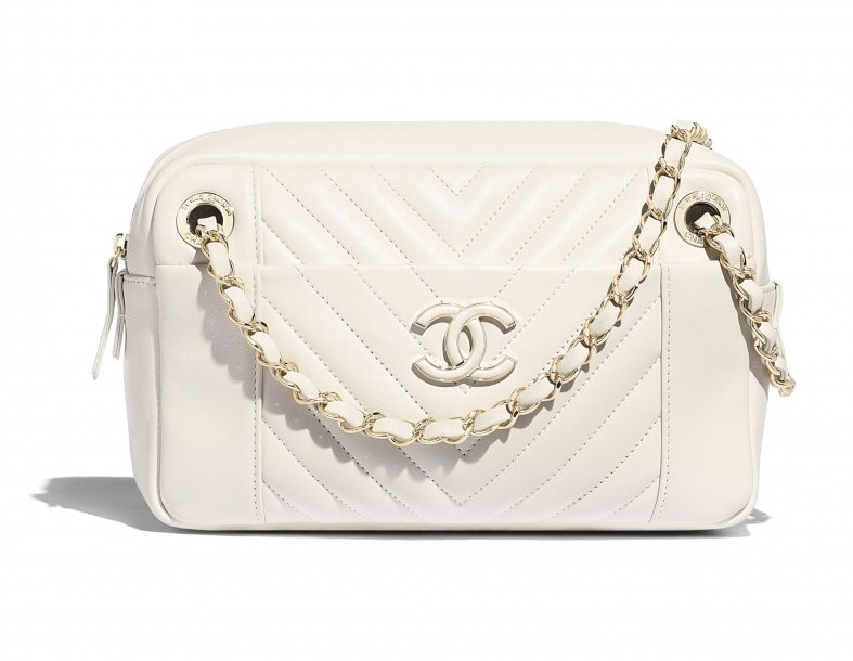 camera-case-white-calfskin-gold-tone-metal-calfskin-gold-tone-metal-packshot-default-as0265b0001410601-8813999489054