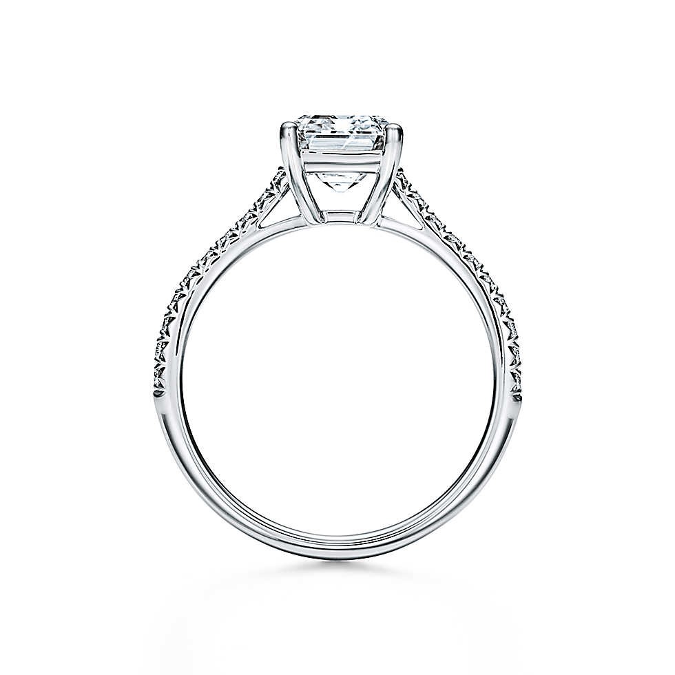 tiffany-novo-emerald-cut-63375853_RG_OVIEW_208ct