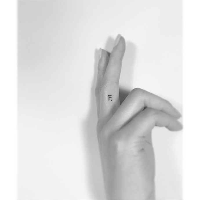 005C4uoBly1g1nibi43iuj30u00u0t9l