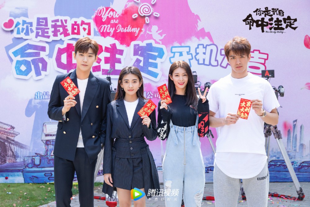 007vh9cvly1g210g5u2uwj32bc1jk7wl