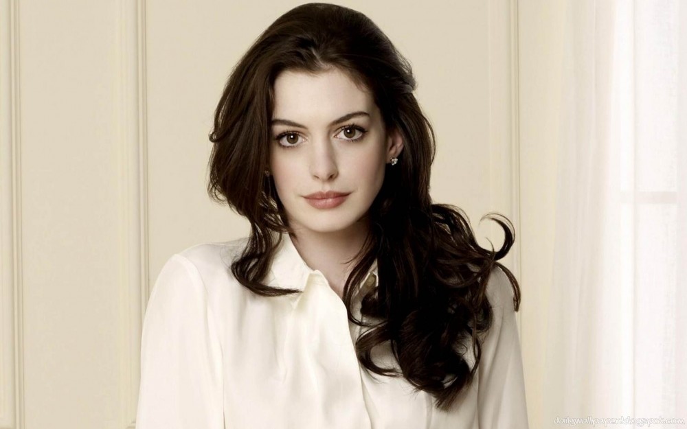 1390787-annehathaway-1492846268