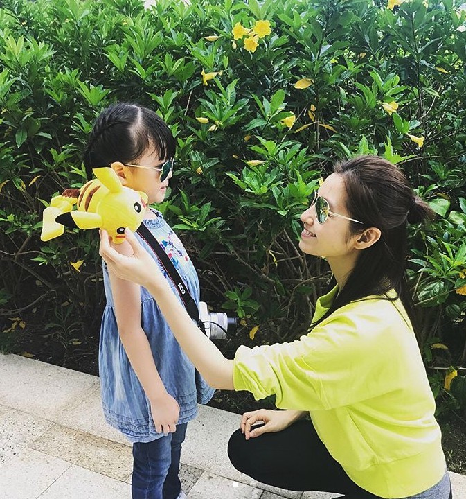 陳自瑤離婚