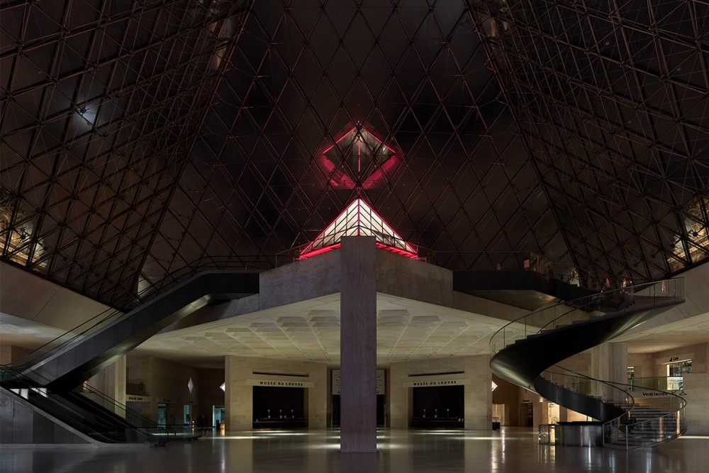 airbnb-a-night-at-the-louvre-travel-1