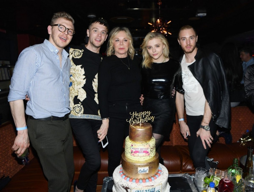 chloe-grace-moretz-and-her-brother-celebrating-their-birthday-at-on-the-record-in-park-mgm-0