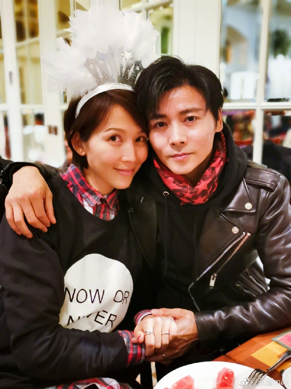 4b7ab841gy1fyqylrpwr4j21w12ip1l0