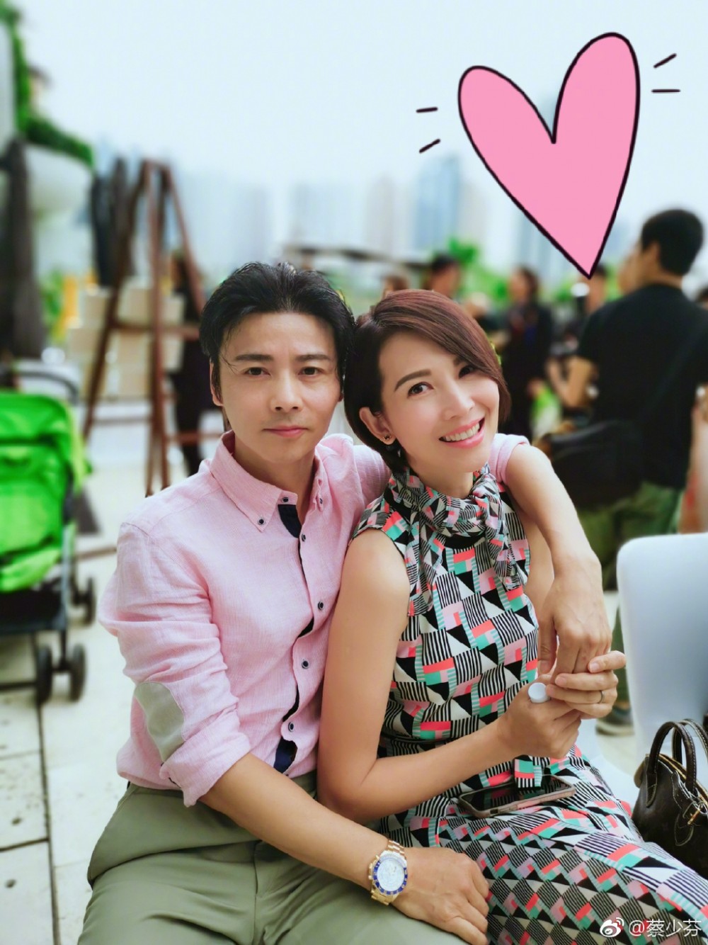 4c0aec55gy1g0ijm948fej20ty13ye81