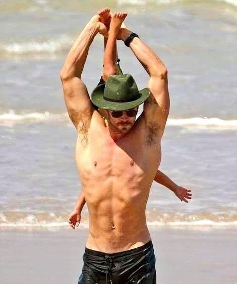 7ca81567ly1g2q7z621y1j20d20fpjsj