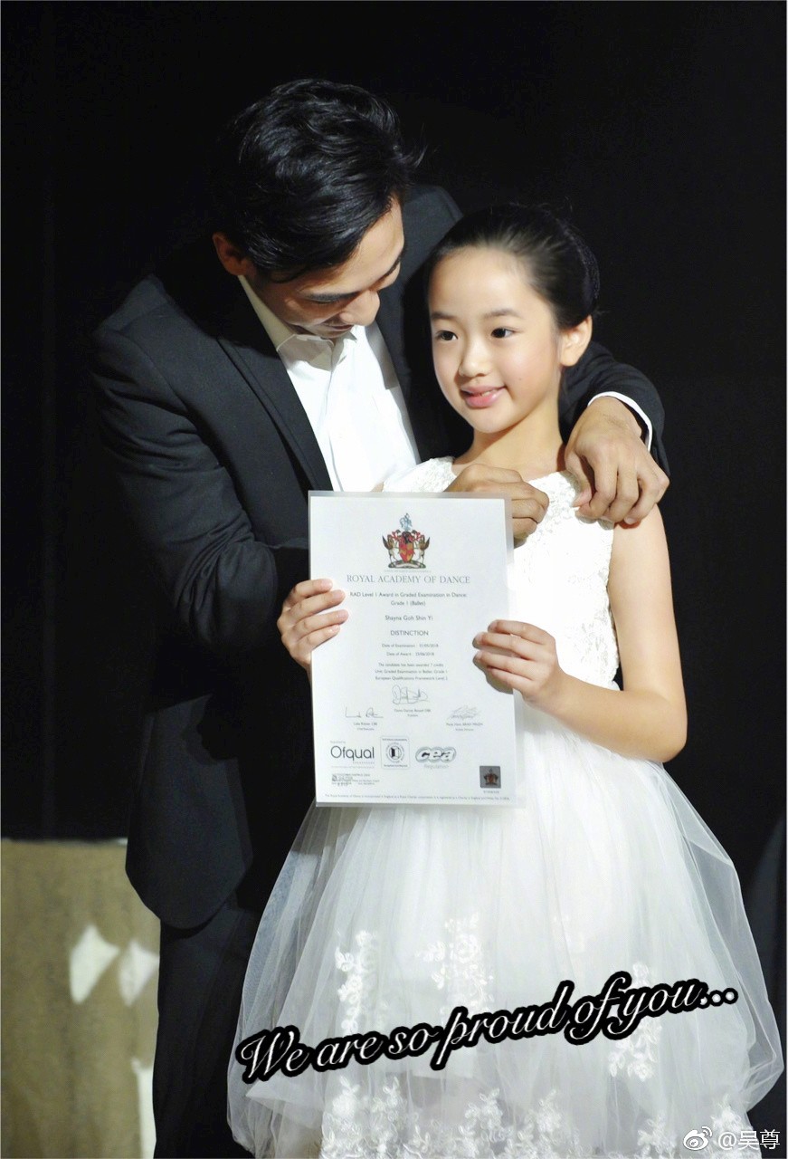 e7395209gy1fz7cqzxq76j20o70zke10